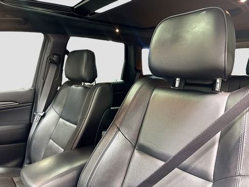 Used 2020 Jeep Grand Cherokee High Altitude AWD/4WD image 23
