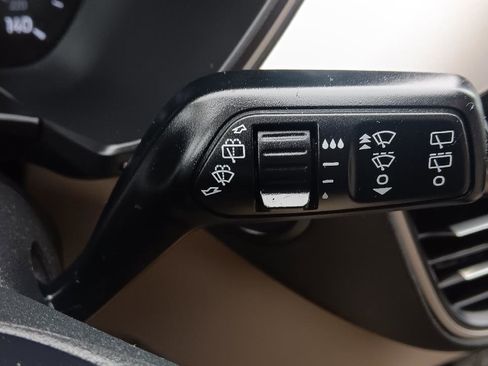 Used 2021 Ford Escape SEL image 15