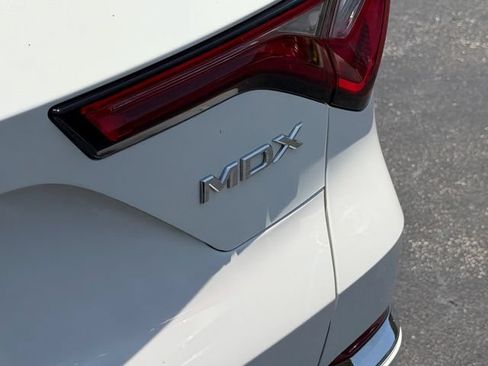 Certified 2024 Acura MDX FWD w/ Technology Package image 15