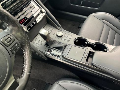 Used 2022 Lexus IS 350 F Sport image 18