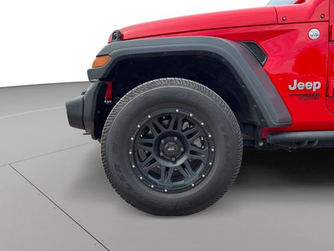 Used 2018 Jeep Wrangler Unlimited Sport S AWD/4WD image 9