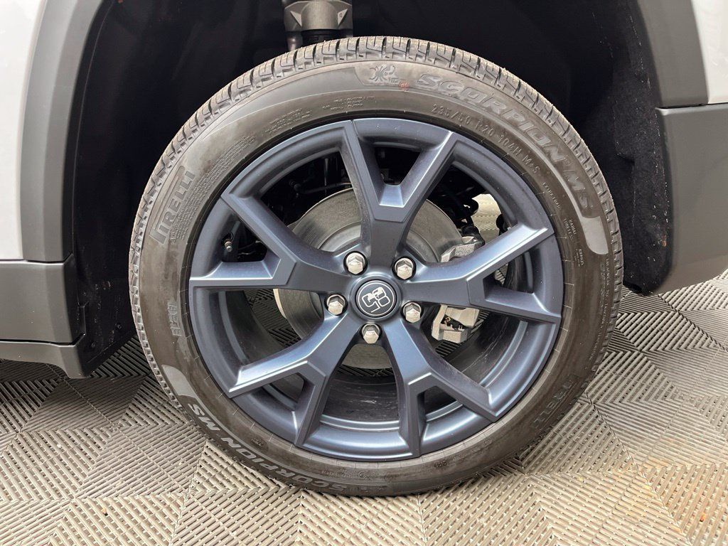 New 2026 Jeep Cherokee Limited AWD/4WD image 4