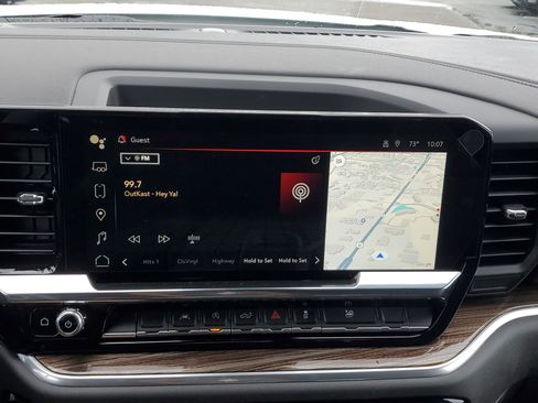 New 2025 GMC Sierra 1500 Elevation image 26