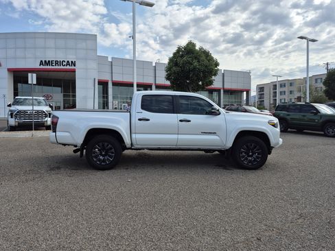 Used 2021 Toyota Tacoma Limited w/ Nightshade Package AWD/4WD image 6