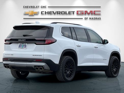 Used 2024 GMC Acadia Elevation image 3