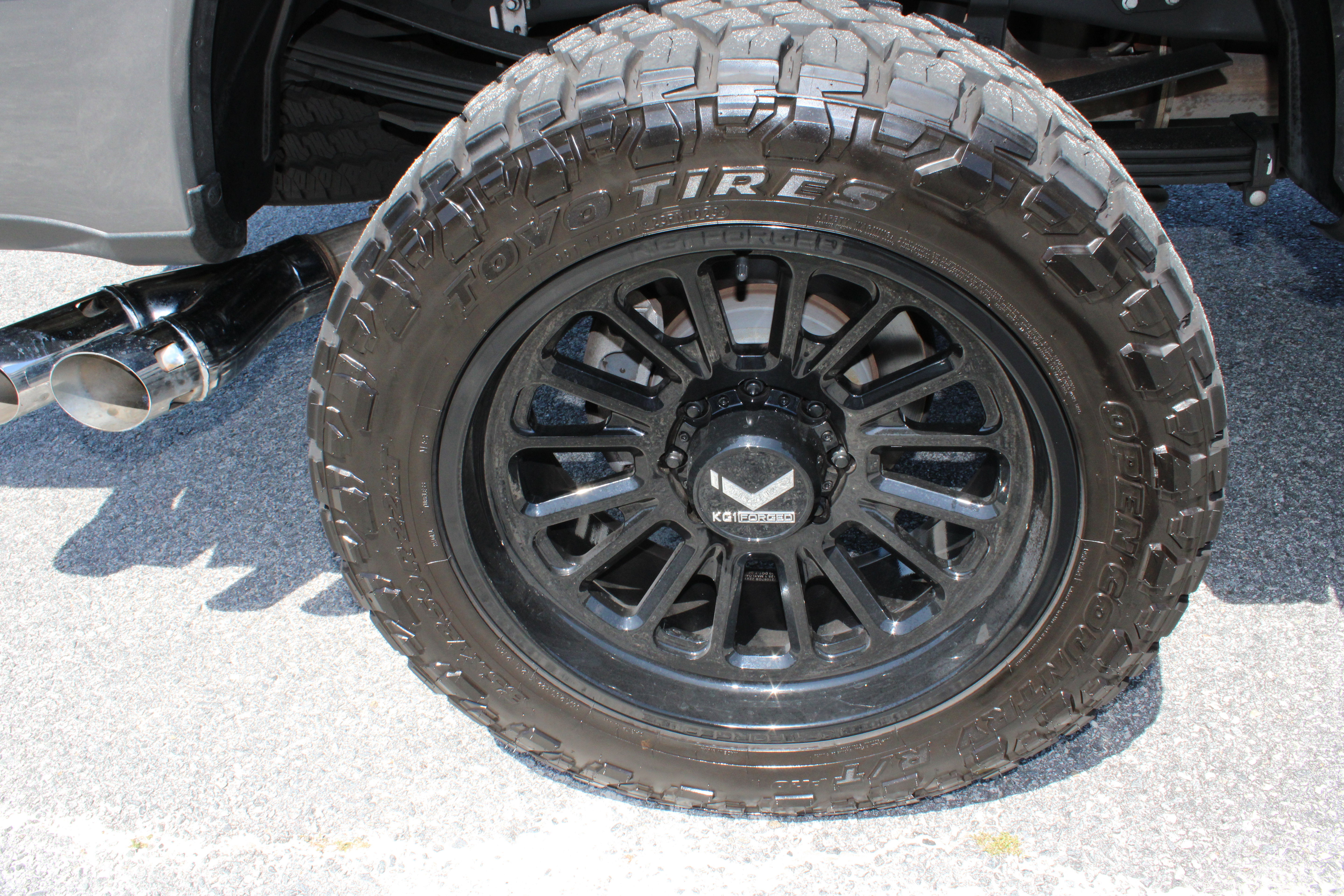 Used 2024 Ford F250 Platinum AWD/4WD image 14