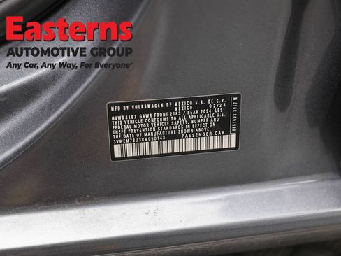 Used 2024 Volkswagen Jetta SE FWD image 29