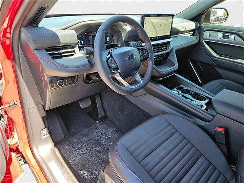 New 2025 Ford Explorer ST-Line image 3