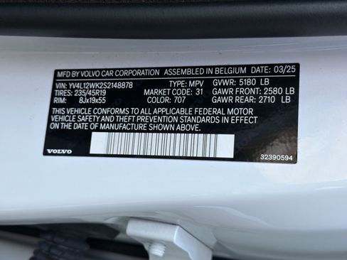 Certified 2025 Volvo V60 B5 Cross Country Plus image 37