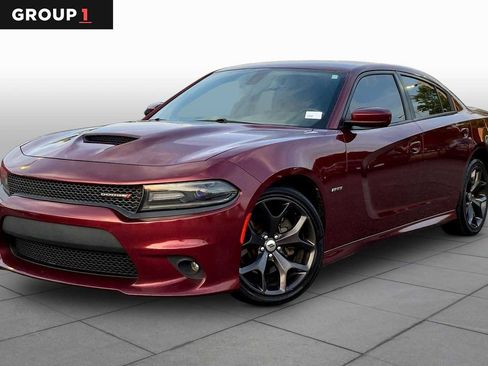 Used 2017 Dodge Charger R/T image 1