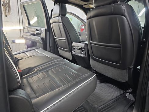 Used 2024 GMC Sierra 2500 AT4X image 11