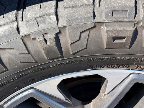 Used 2023 Toyota Tundra Limited image 11