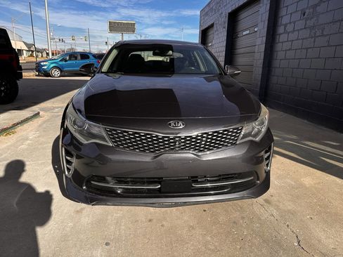 Used 2016 Kia Optima SX w/ Premium Technology Package image 3