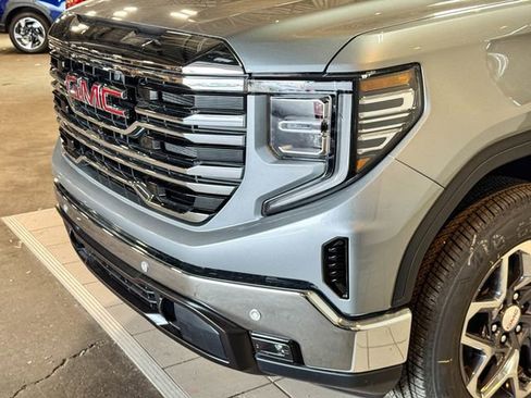 New 2026 GMC Sierra 1500 SLT w/ SLT Premium Plus Package image 46