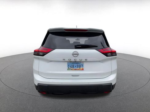 Used 2025 Nissan Rogue SV image 12