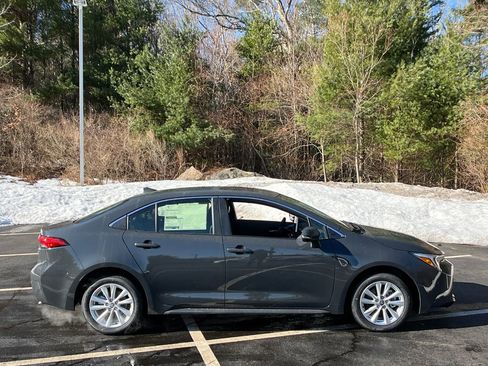 New 2026 Toyota Corolla XLE image 6