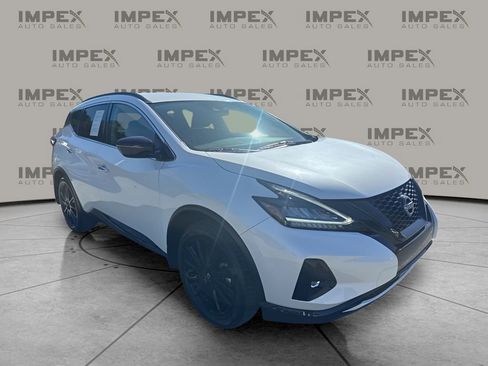 Used 2023 Nissan Murano SV w/ SV Midnight Edition Package image 7