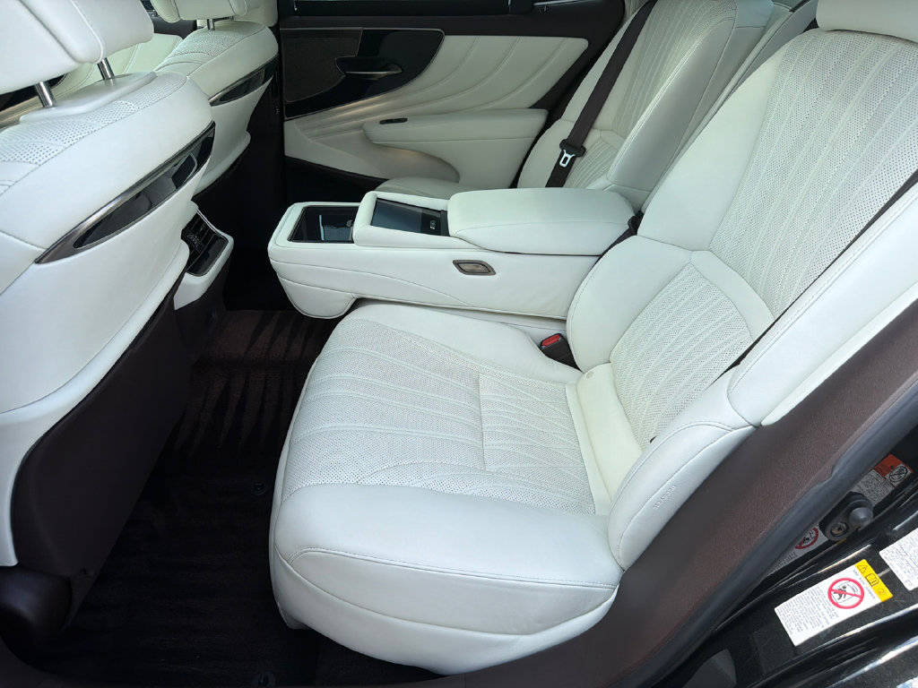 Used 2018 Lexus LS 500 RWD image 15