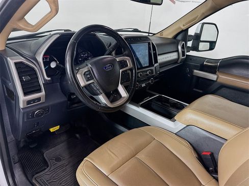 Used 2022 Ford F250 Lariat w/ Chrome Package image 29