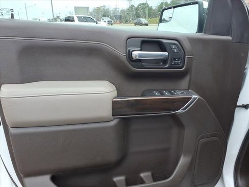 Used 2022 GMC Sierra 1500 SLT w/ SLT Premium Package image 19