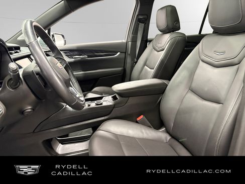 Certified 2024 Cadillac XT6 Premium Luxury AWD/4WD image 10