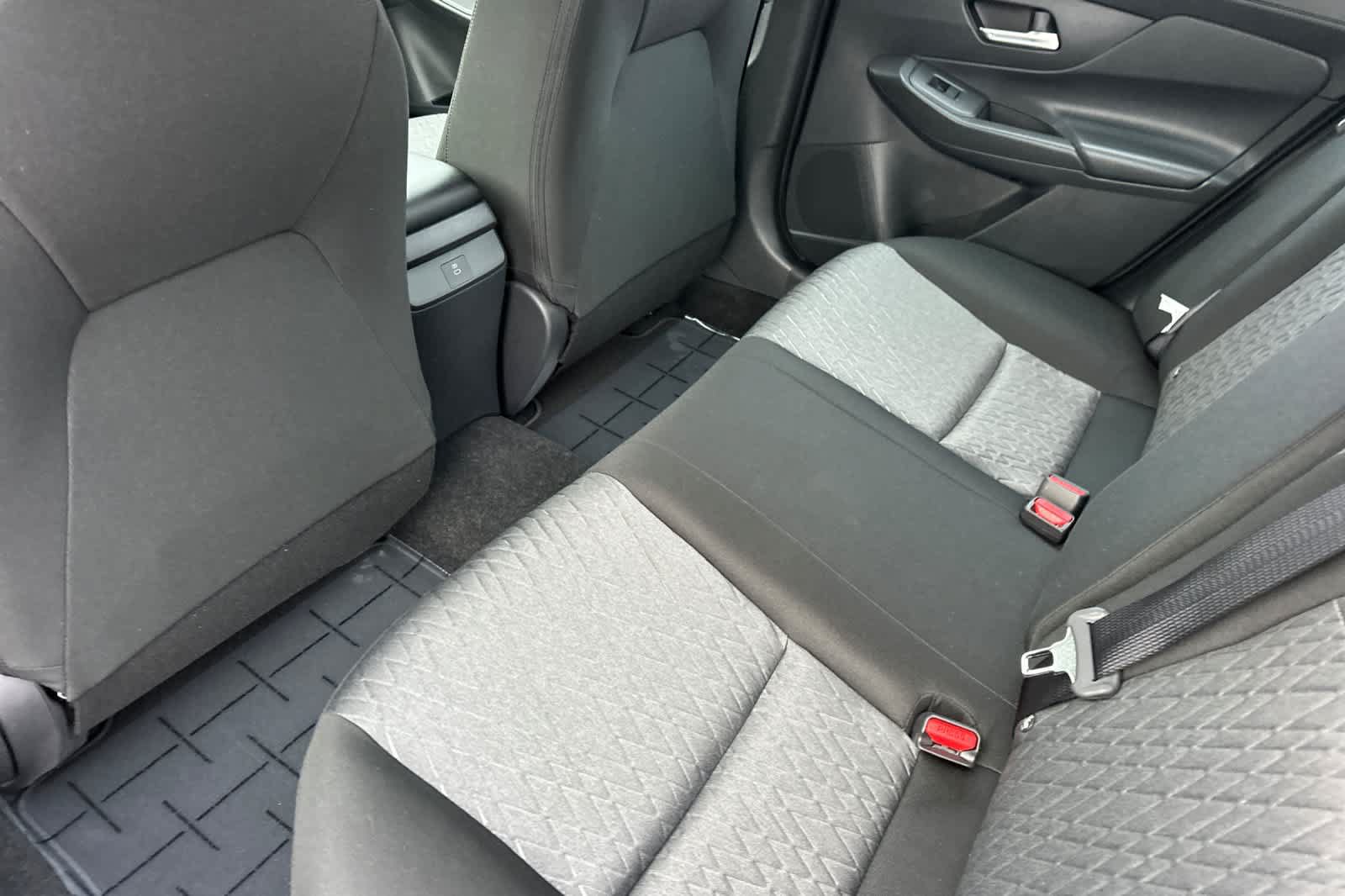 New 2026 Nissan Sentra SV w/ SV Convenience Package FWD image 4