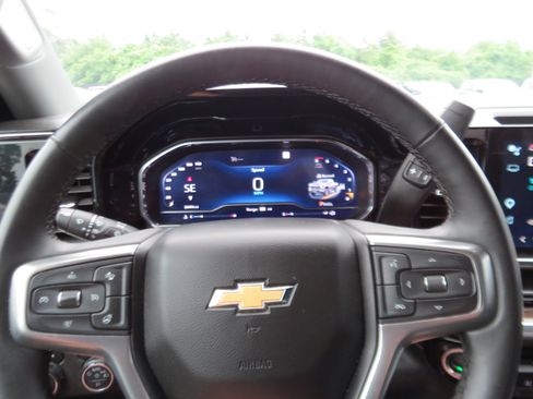 Used 2025 Chevrolet Silverado 2500 LT w/ Convenience Package AWD/4WD image 22
