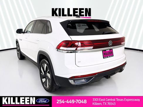 Used 2025 Volkswagen Atlas Cross Sport SE image 6