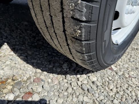 Used 2017 Ford Transit 250 148 Medium Roof image 8