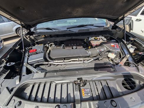 Used 2023 Chevrolet Silverado 1500 Custom image 10