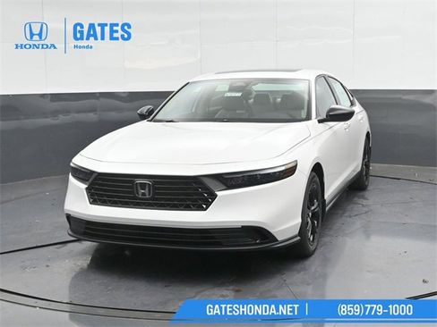 New 2025 Honda Accord SE image 6