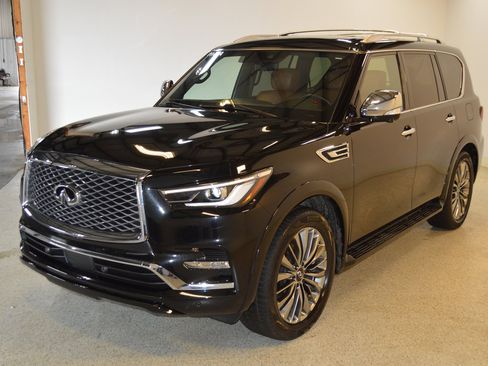 Used 2021 INFINITI QX80 Sensory w/ All-Season Package AWD/4WD image 7