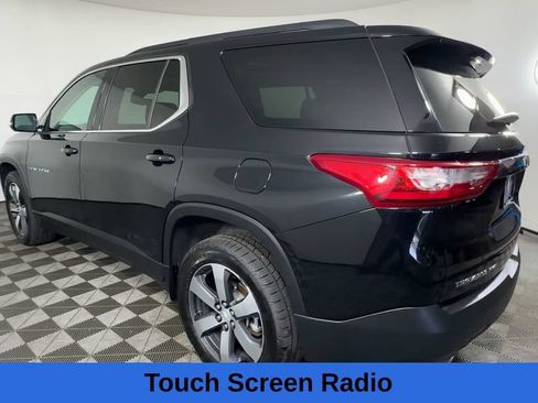 Used 2020 Chevrolet Traverse LT w/ LT Premium Package AWD/4WD image 9