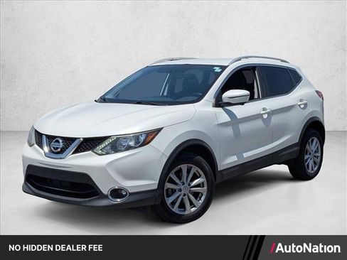 Used 2017 Nissan Rogue Sport SV w/ SV Premium Package FWD image 1
