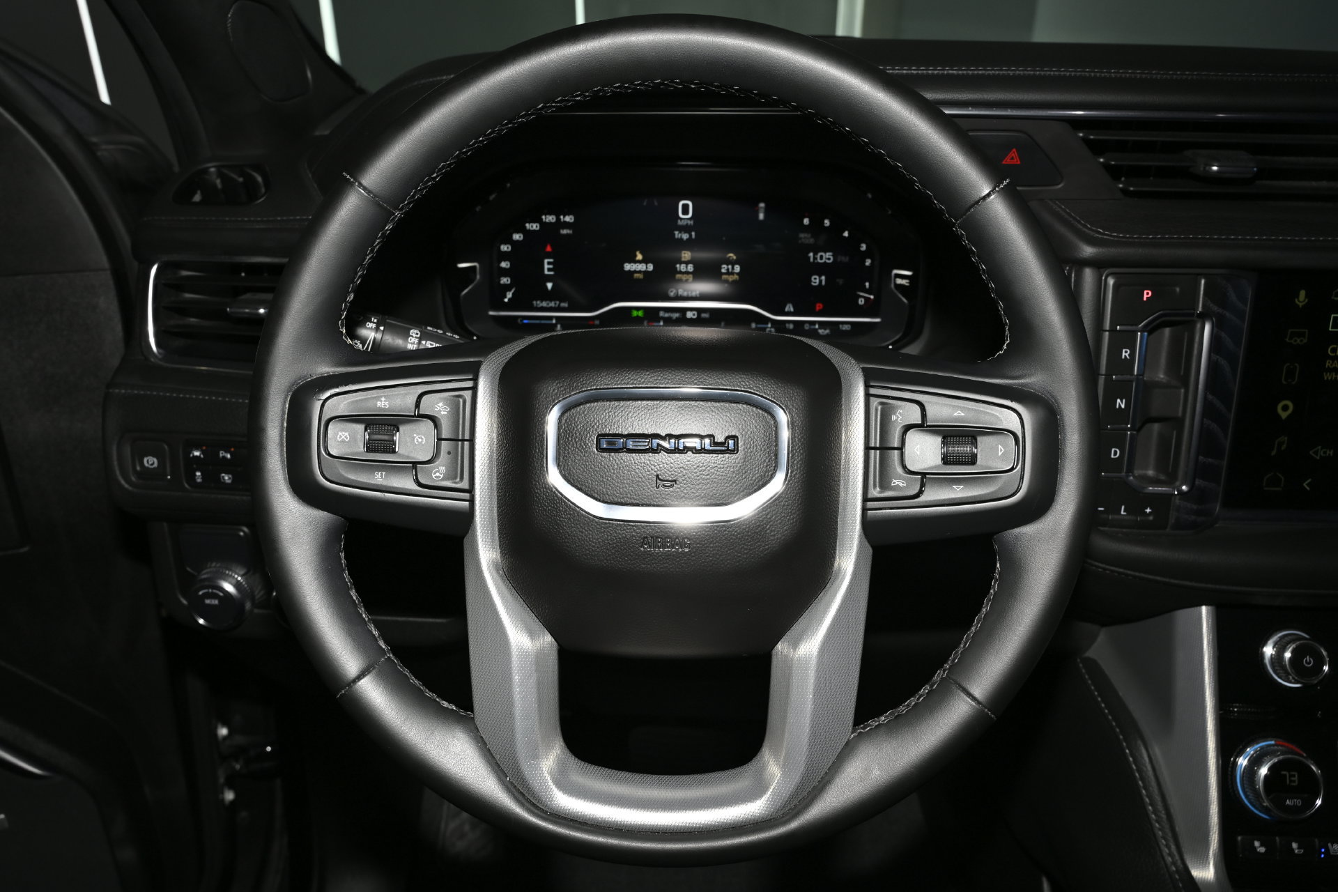 Used 2023 GMC Yukon XL Denali RWD image 37