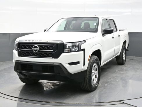 Used 2023 Nissan Frontier S w/ Tow Package AWD/4WD image 2