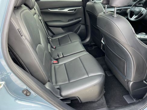 Used 2024 INFINITI QX50 Sport image 15