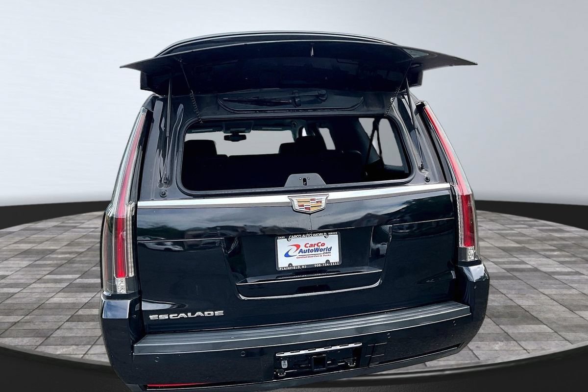 Used 2016 Cadillac Escalade ESV 2WD image 39