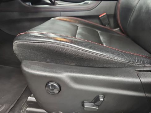 Used 2024 Dodge Durango GT image 28