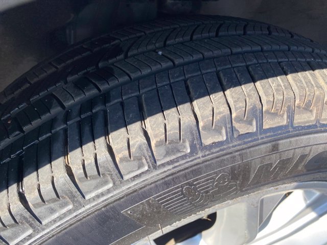 Used 2022 Ford Explorer Limited AWD/4WD image 24