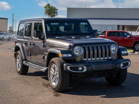 Used 2019 Jeep Wrangler Unlimited Sahara image 1
