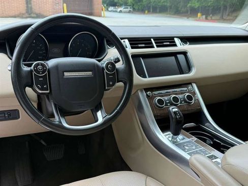 Used 2015 Land Rover Range Rover Sport HSE AWD/4WD image 10