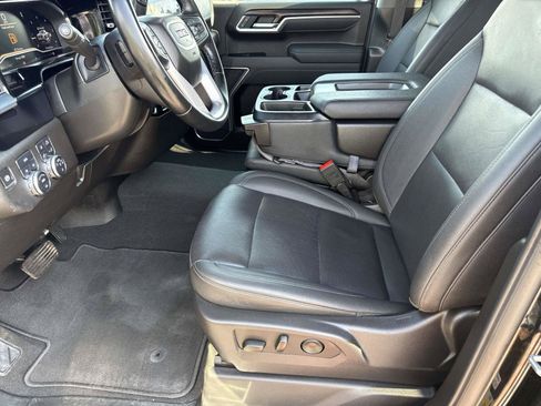 Used 2025 GMC Sierra 1500 SLT AWD/4WD image 18