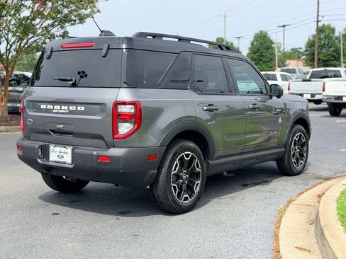 Used 2025 Ford Bronco Sport Outer Banks w/ Outer Banks Tech Package+ AWD/4WD image 7