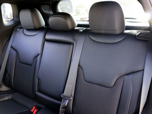 New 2026 Jeep Compass Latitude image 21