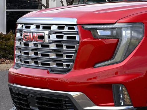 New 2026 GMC Acadia Denali w/ Super Cruise Package FWD image 13