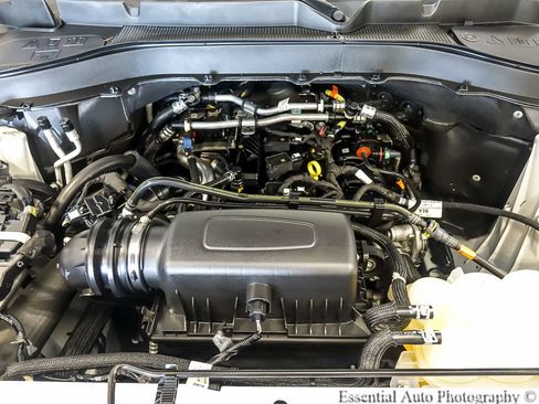 Certified 2024 Ford Explorer XLT w/ Equipment Group 202A AWD/4WD image 30