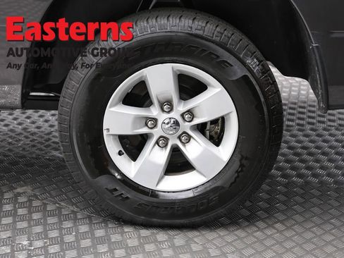 Used 2024 RAM 1500 Classic SLT AWD/4WD image 8