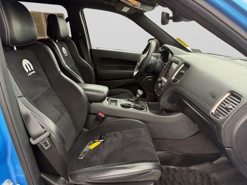 Used 2018 Dodge Durango SRT w/ SRT Interior Appearance Group AWD/4WD image 17