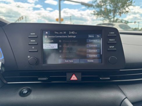 Used 2025 Hyundai Elantra Sport FWD image 33